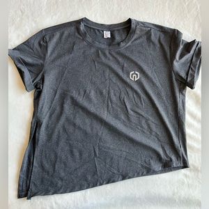 Never worn Gray tie knot, crop top workout tee